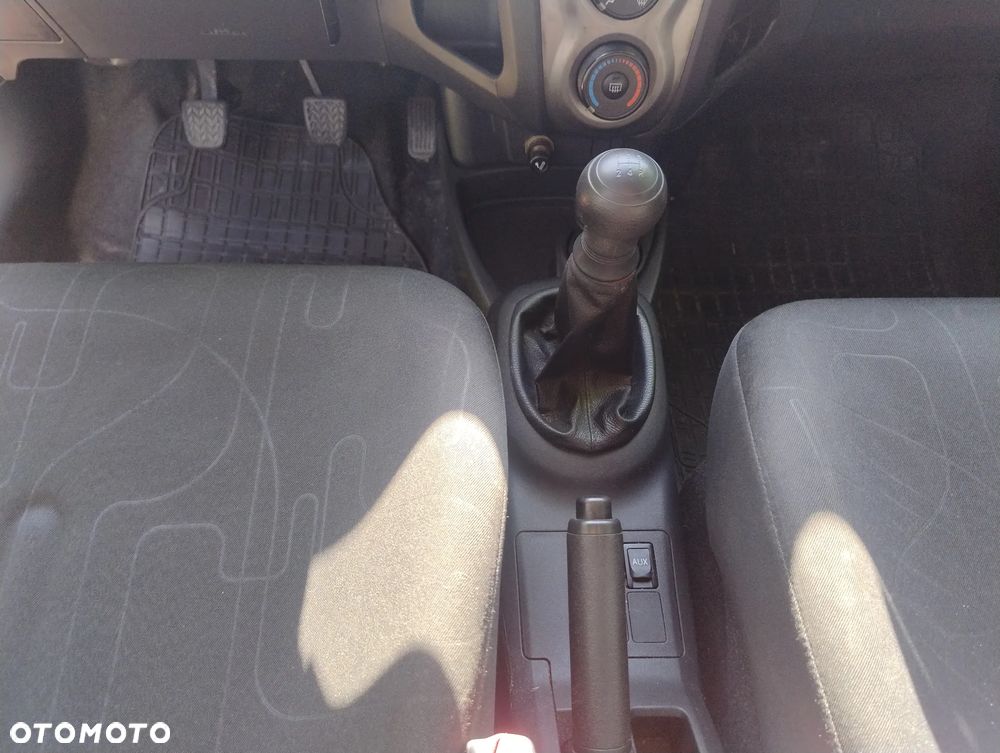 Toyota Yaris 1.0 Luna A/C - 17