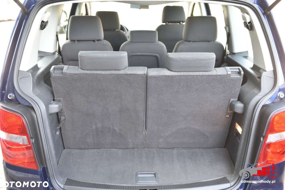 Volkswagen Touran - 20