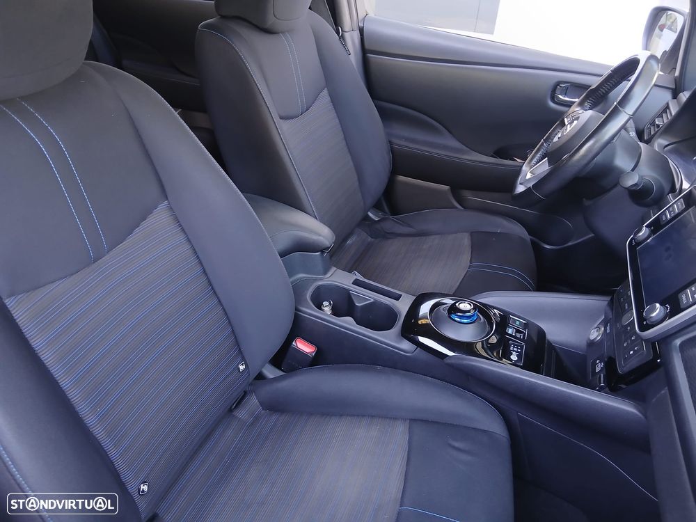 Nissan Leaf N-Connecta - 2