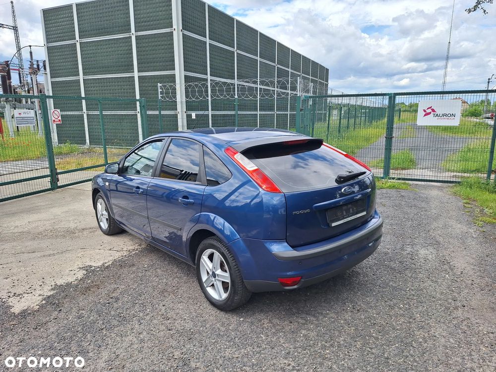 Ford Focus 1.8 FF Ghia - 3