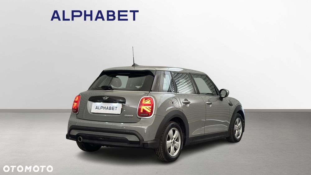 MINI Cooper Standard - 5
