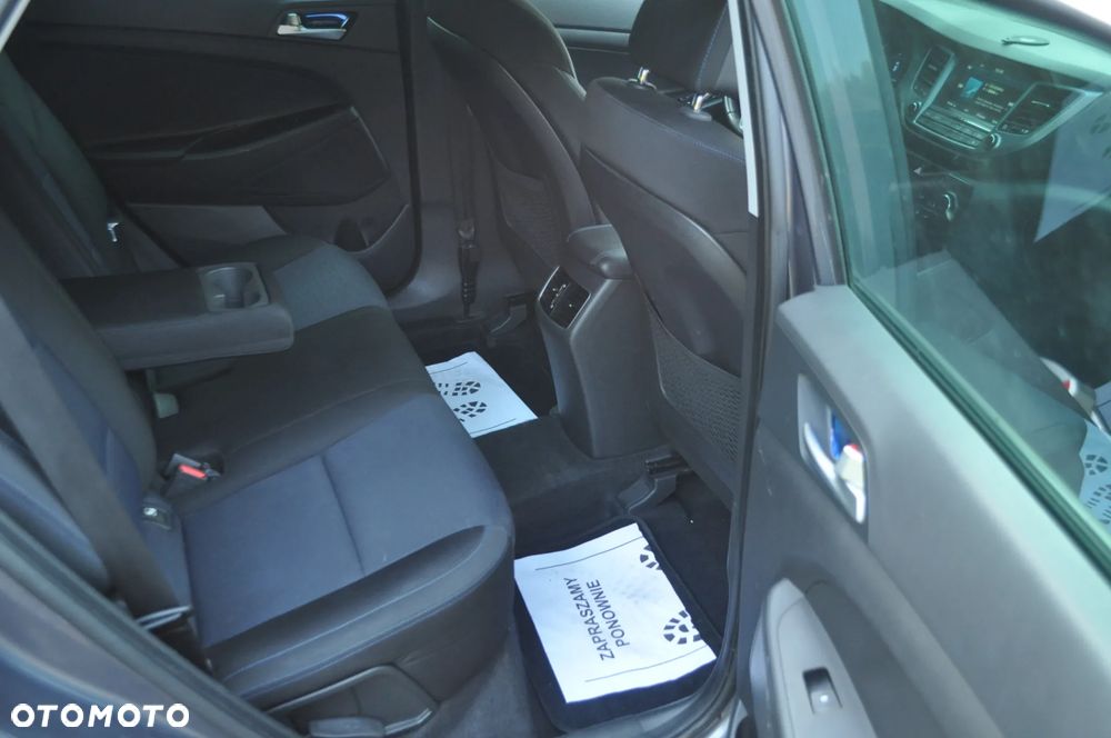Hyundai Tucson blue 1.7 CRDi 2WD Style - 23