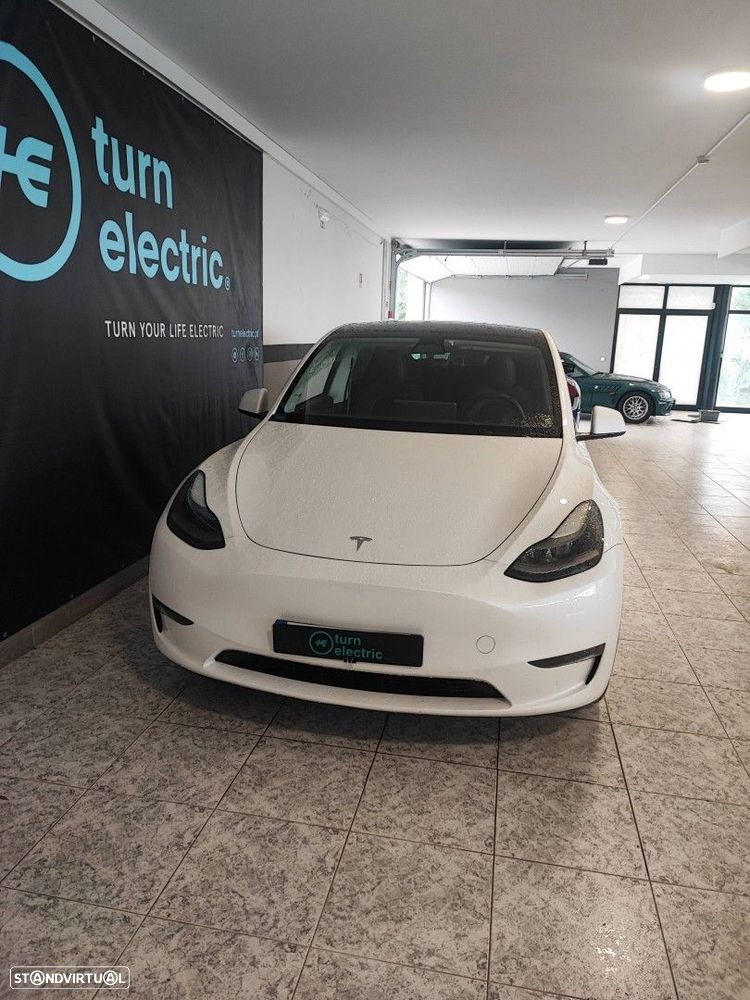 Tesla Model Y Long Range Dual Motor AWD - 4