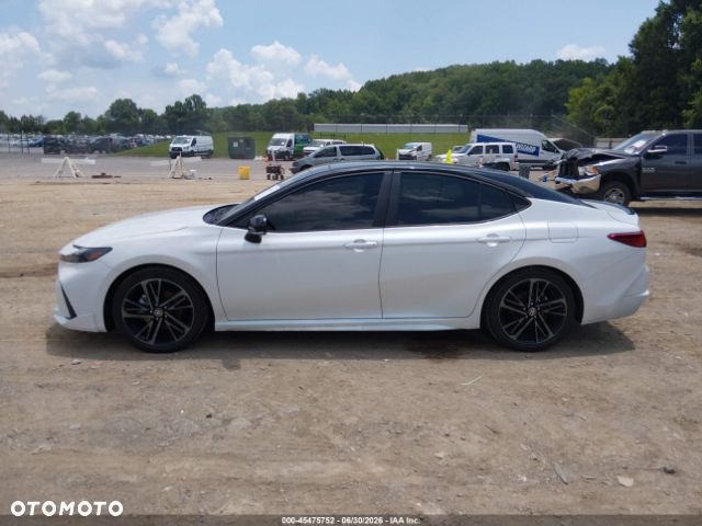 Toyota Camry 2.5 Hybrid Executive CVT - 3