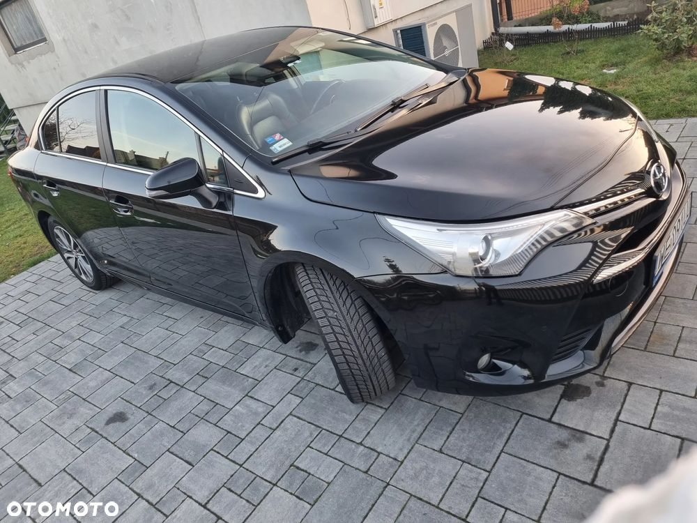 Toyota Avensis 1.8 Premium - 9