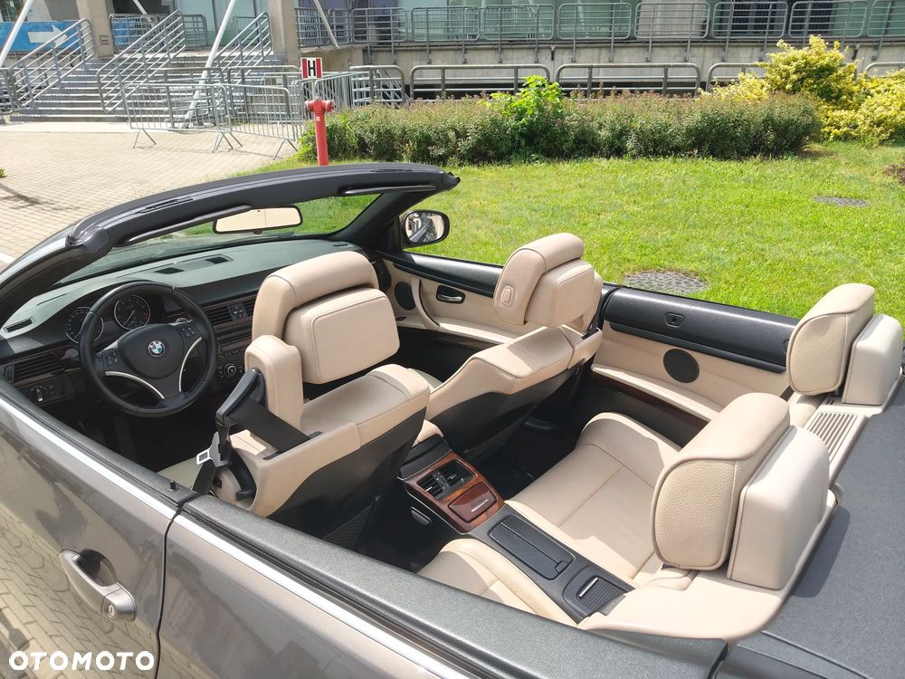 BMW Seria 3 320i - 10