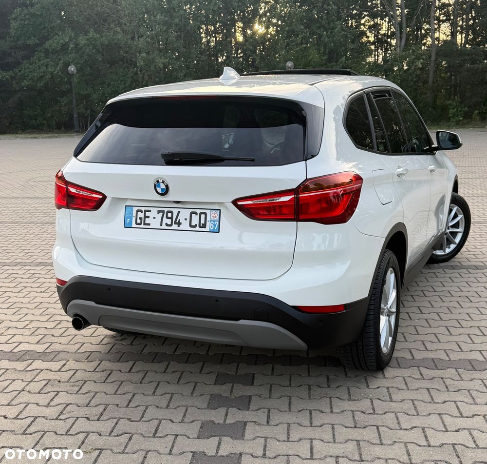 BMW X1 sDrive18i Sport Line - 10