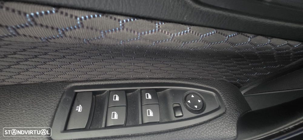 BMW 218 d Cabrio Pack M Auto - 12