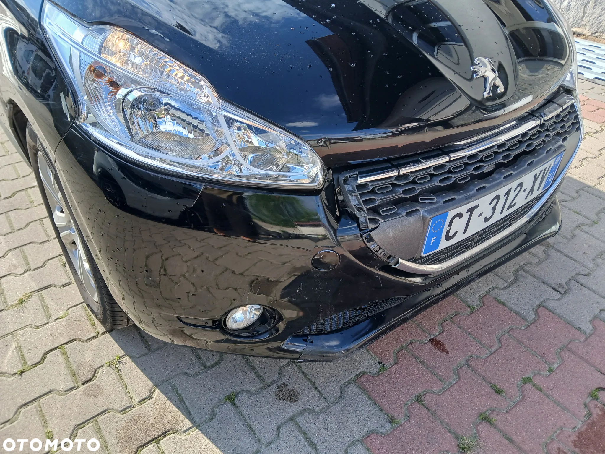 Peugeot 208 1.2 PureTech Allure - 15
