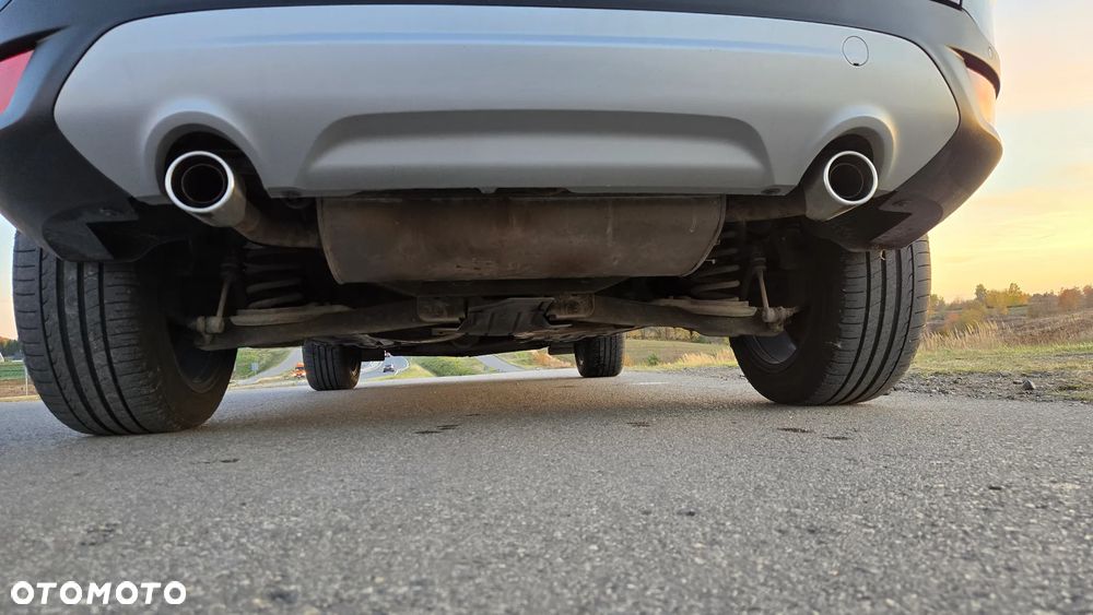 Ford Kuga 1.5 EcoBoost FWD Titanium ASS - 9