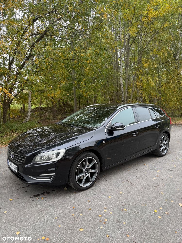 Volvo V60 2015 photo 2
