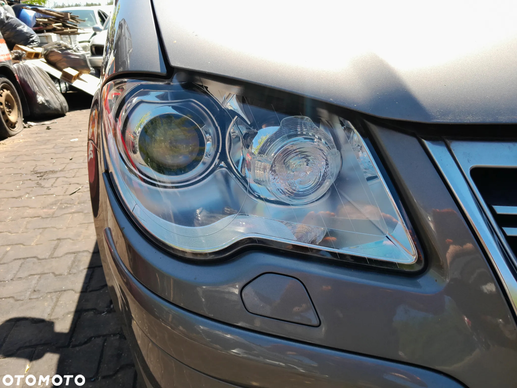 Lampa przednia prawa xenon VW Touran I lift 06-10r. - 2