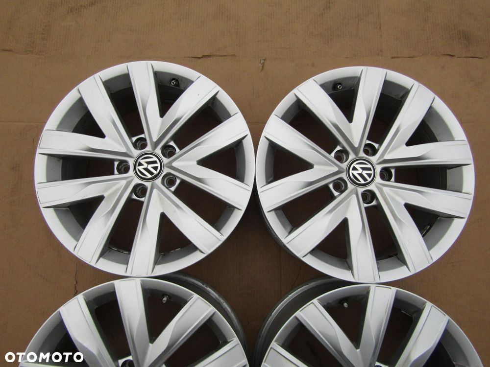 4x FELGI 17 VW Tiguan II Passat B7 B8 B9 Jetta Caddy Golf V VI VII VIII Skoda Kodiaq Karoq Octavia Yeti Superb Seat Tarraco Ateca - 4