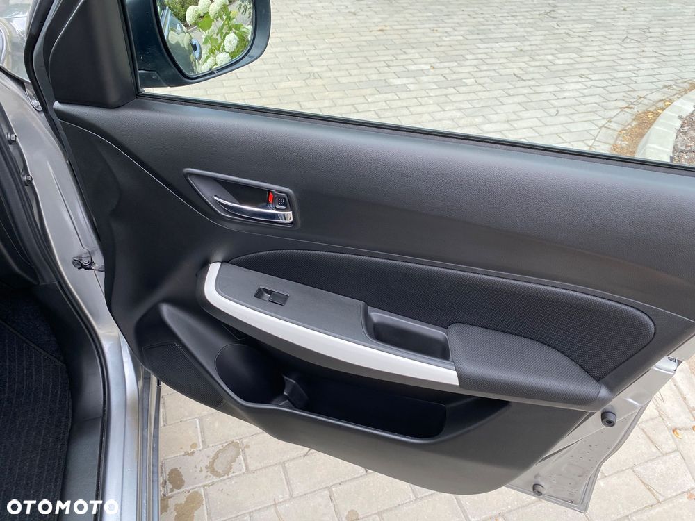 Suzuki Swift 1.2 Dualjet SHVS Premium Plus - 30