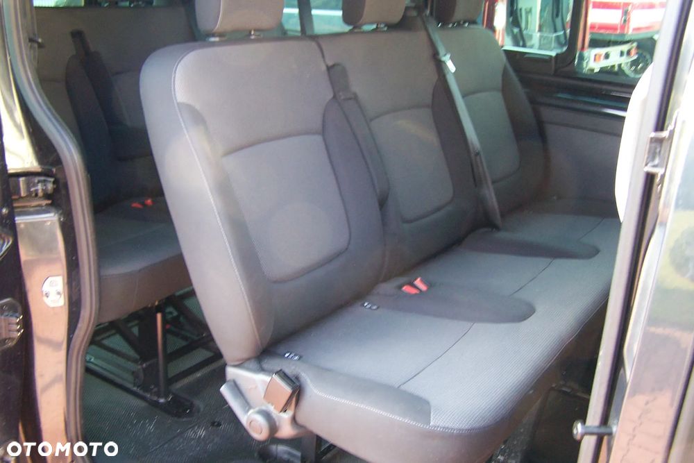 Renault Trafic 2.0 dCi Escapade - 13