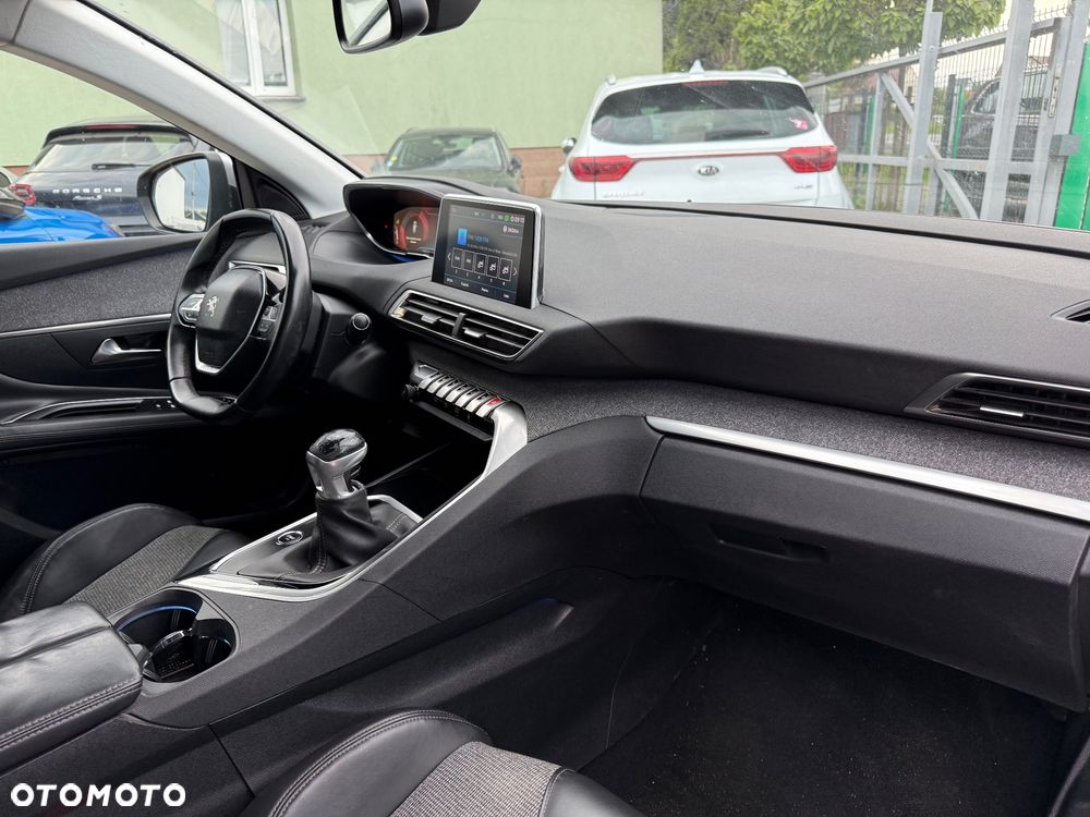 Peugeot 3008 - 13