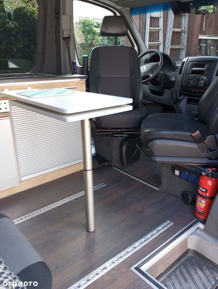 Volkswagen CRAFTER - 8