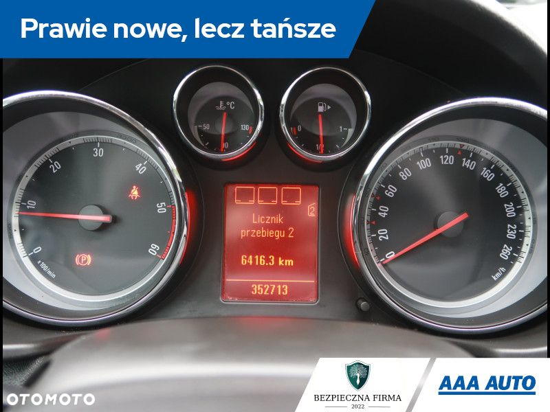 Opel Insignia - 12