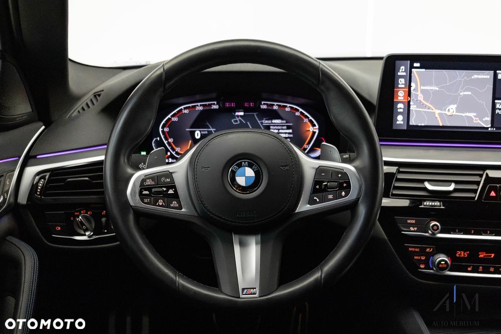 BMW Seria 5 540i xDrive - 22