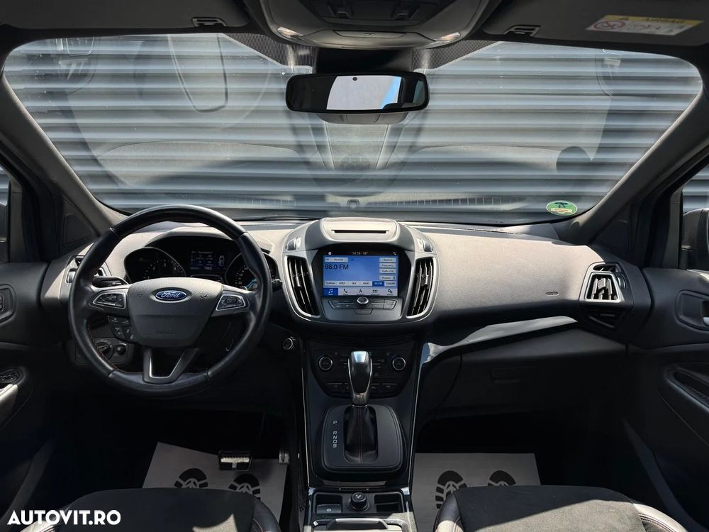 Ford Kuga 2.0 TDCi 4WD Powershift ST-Line - 20