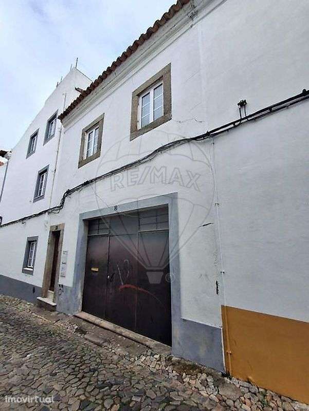 Moradia T2 para venda - Grande imagem: 2/9