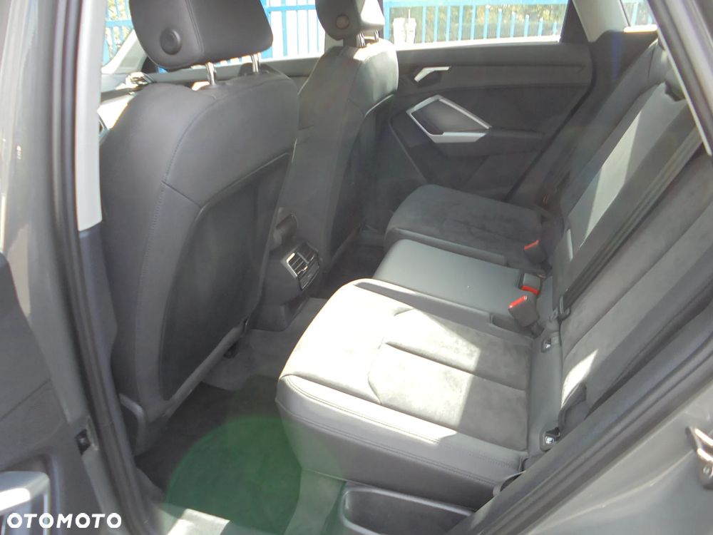Audi Q3 2.0 TDI S tronic - 11