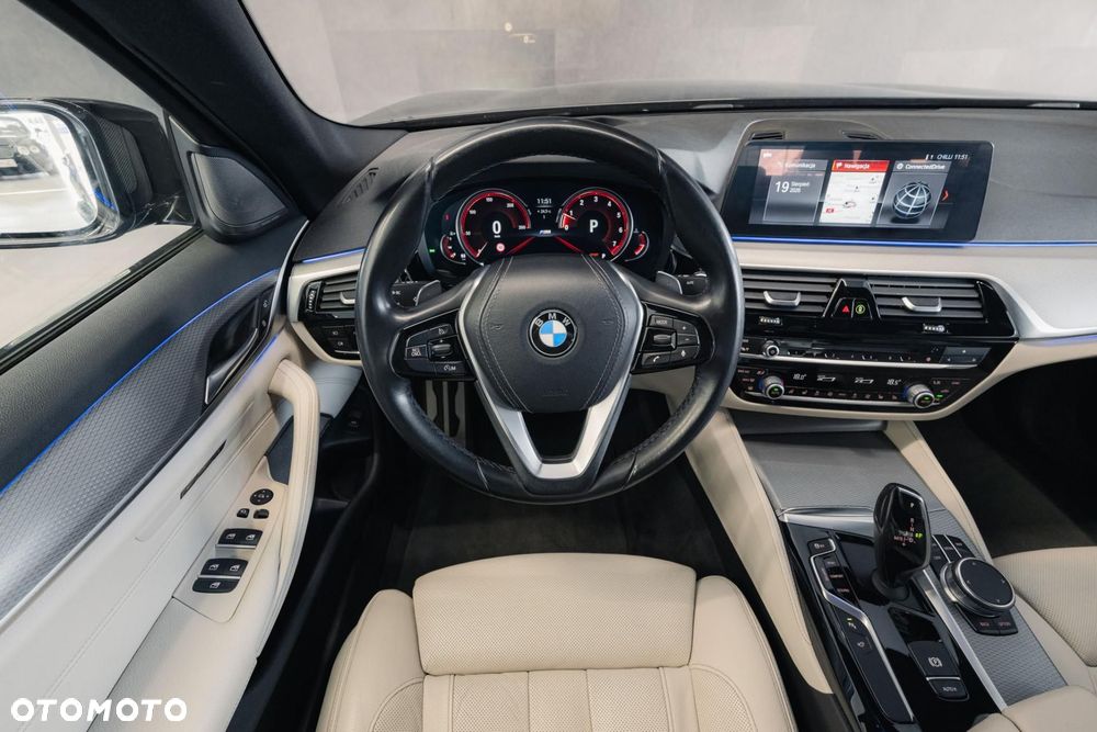 BMW Seria 5 540i xDrive M Sport sport - 12