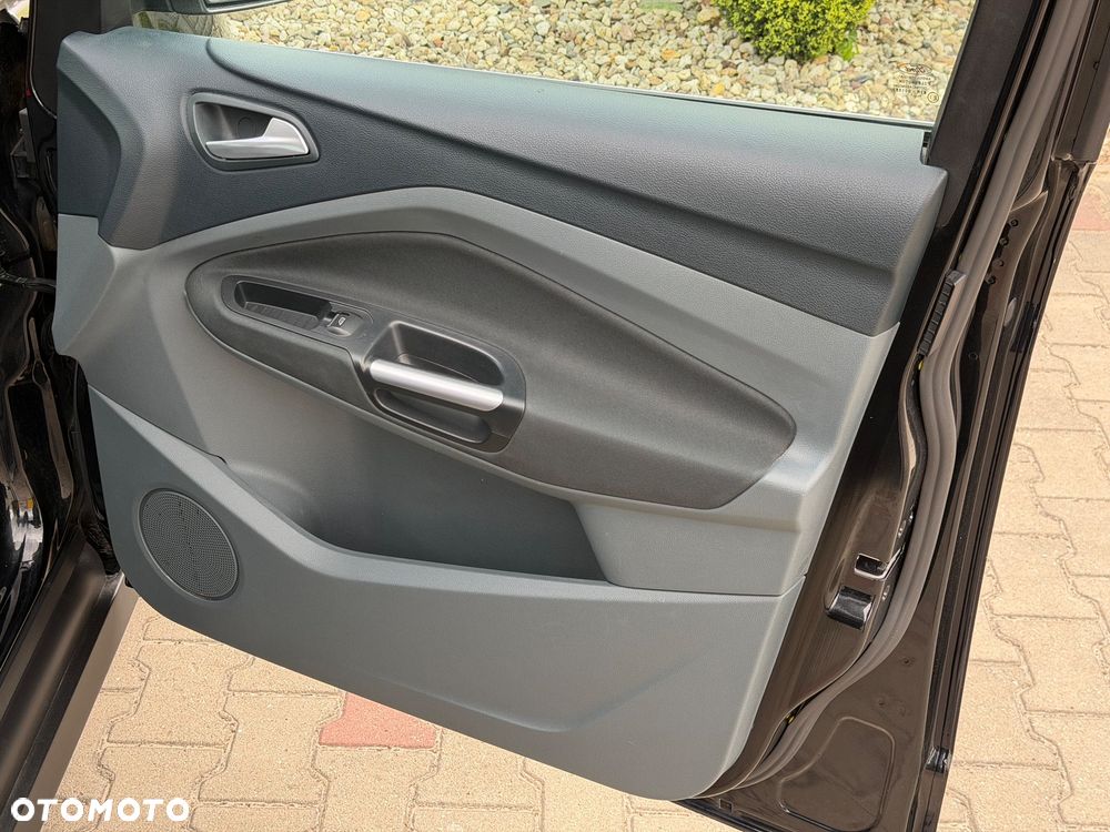 Ford C-MAX 1.6 Ti-VCT Titanium - 24