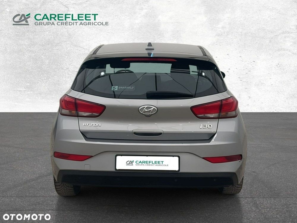 Hyundai i30 1.5 DPI Classic + - 6