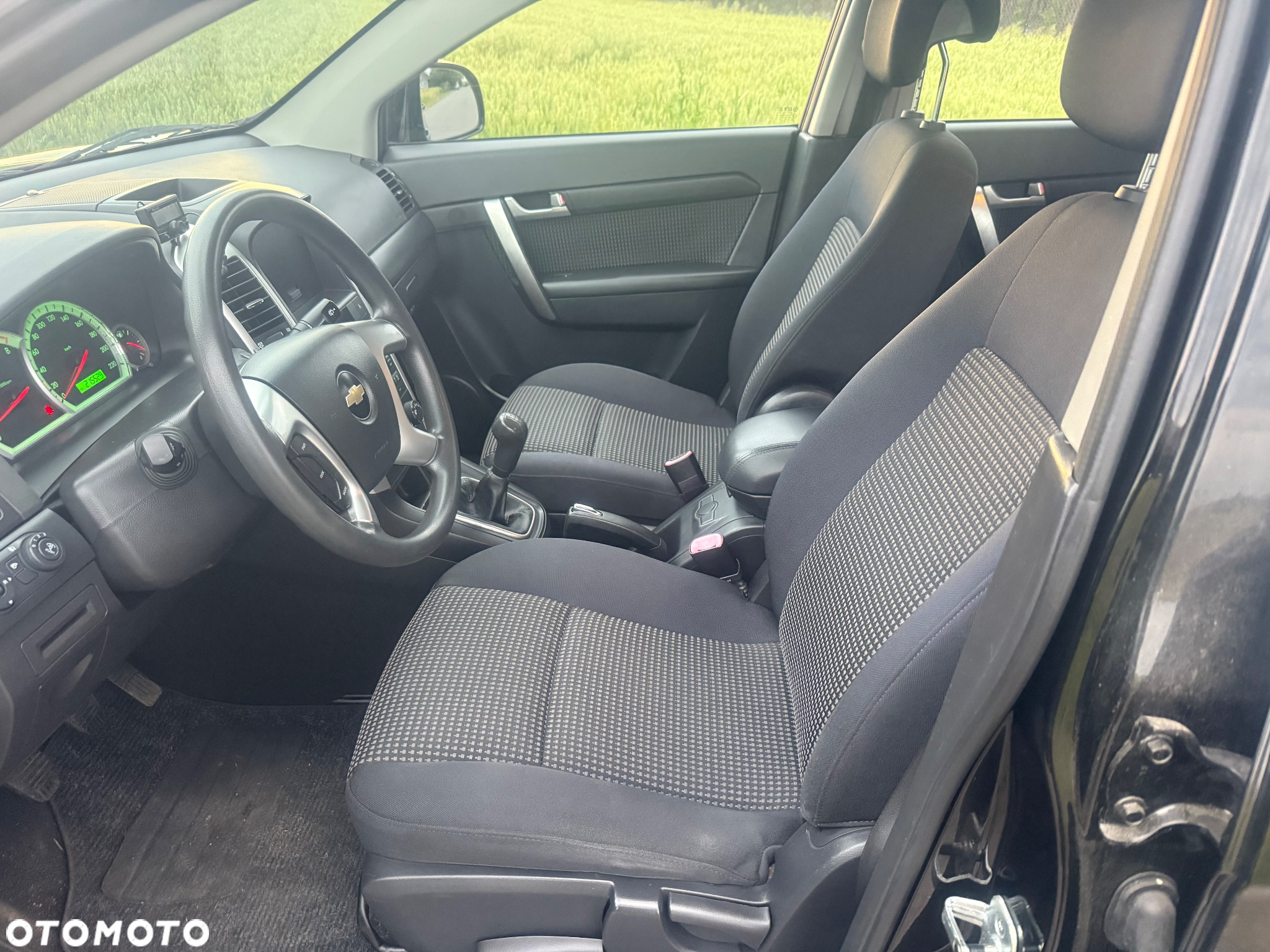 Chevrolet Captiva 2.4 LS 5os - 18