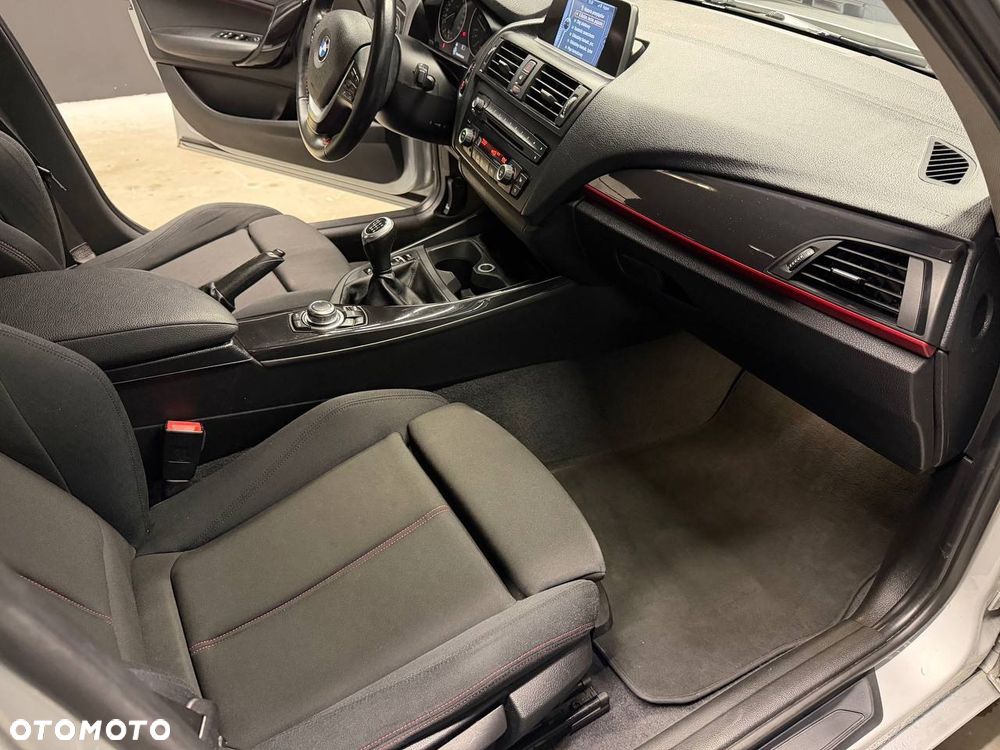BMW Seria 1 116d Sport Line - 22