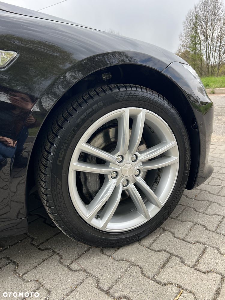 Tesla Model S Standard - 11