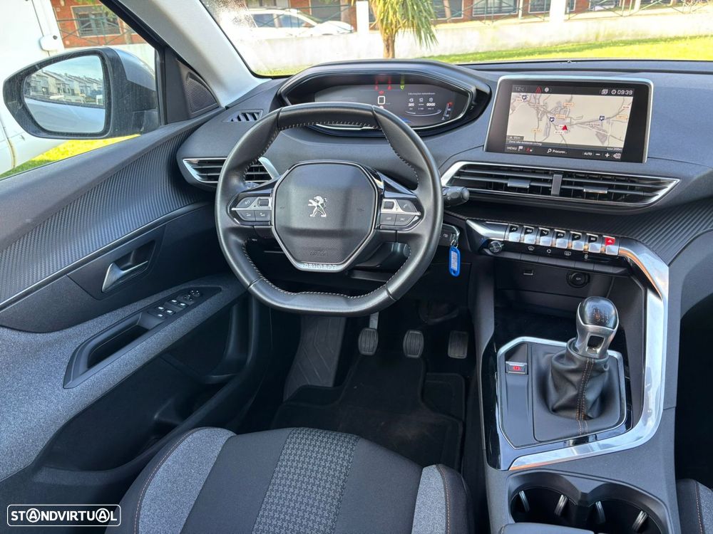 Peugeot 3008 1.5 BlueHDi Active - 28