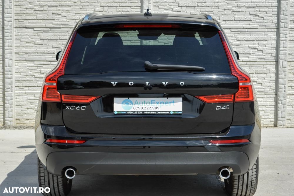 Volvo XC 60 D4 AWD Geartronic Momentum - 12