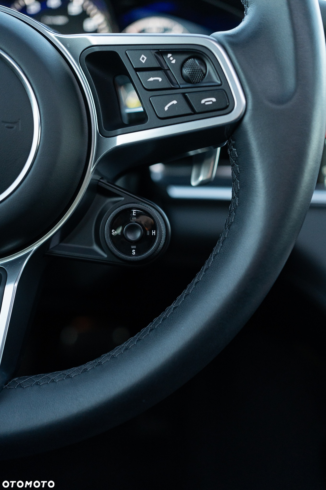 Porsche Panamera 4 E-Hybrid 10 Years Edition - 13