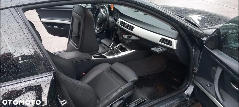BMW Seria 3 330 Ci - 32