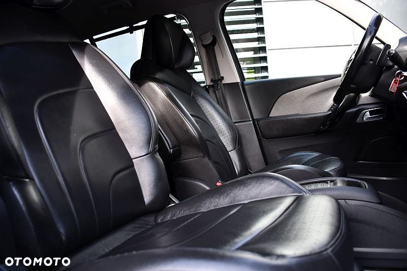 Citroën C4 Grand Picasso e-HDi 115 ETG6 Exclusive - 24