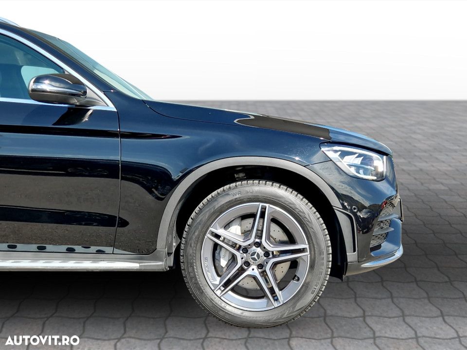 Mercedes-Benz GLC 300 e 4MATIC - 12