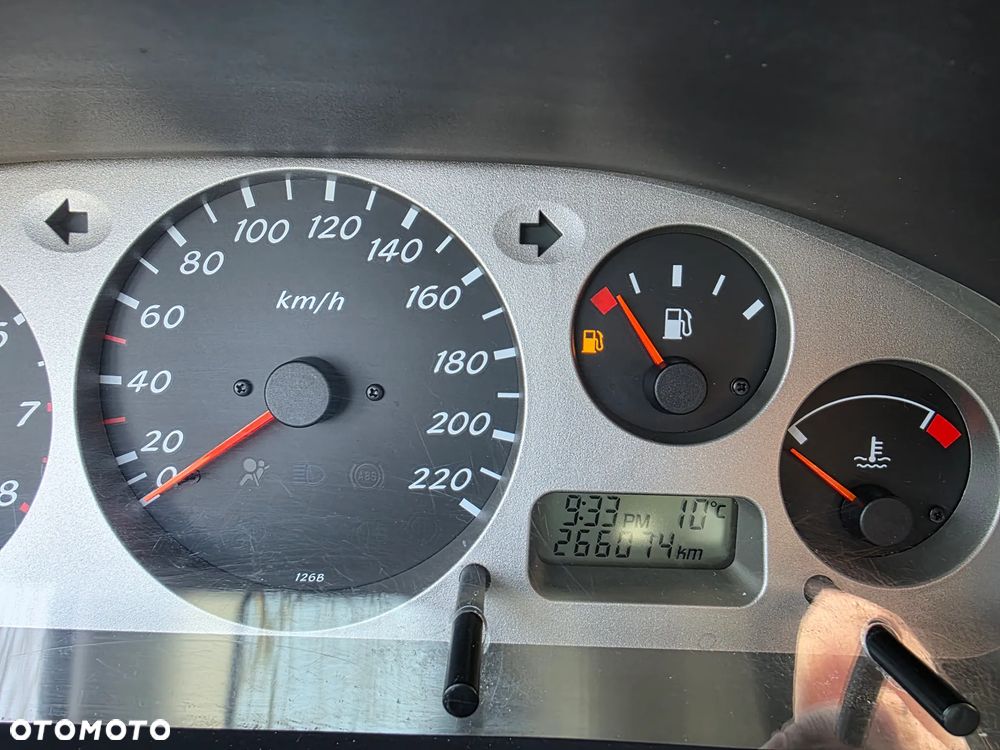 Nissan Almera 1.5 Comfort High - 11