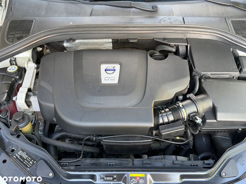 Volvo XC 60 D5 AWD Momentum - 32