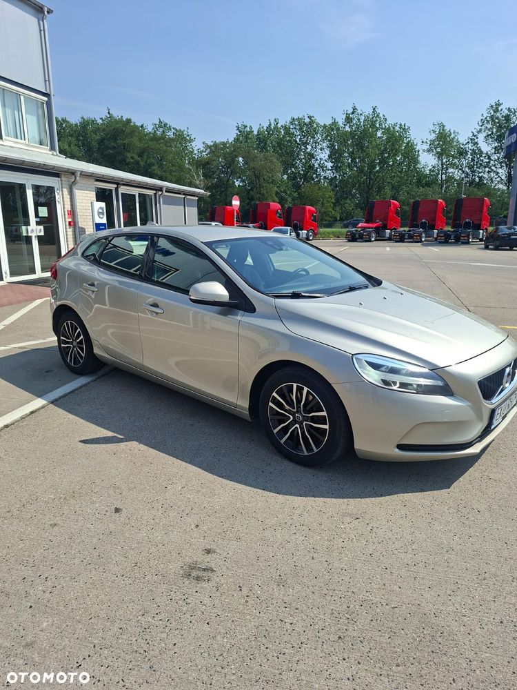 Volvo V40 D2 Drive-E Momentum - 3
