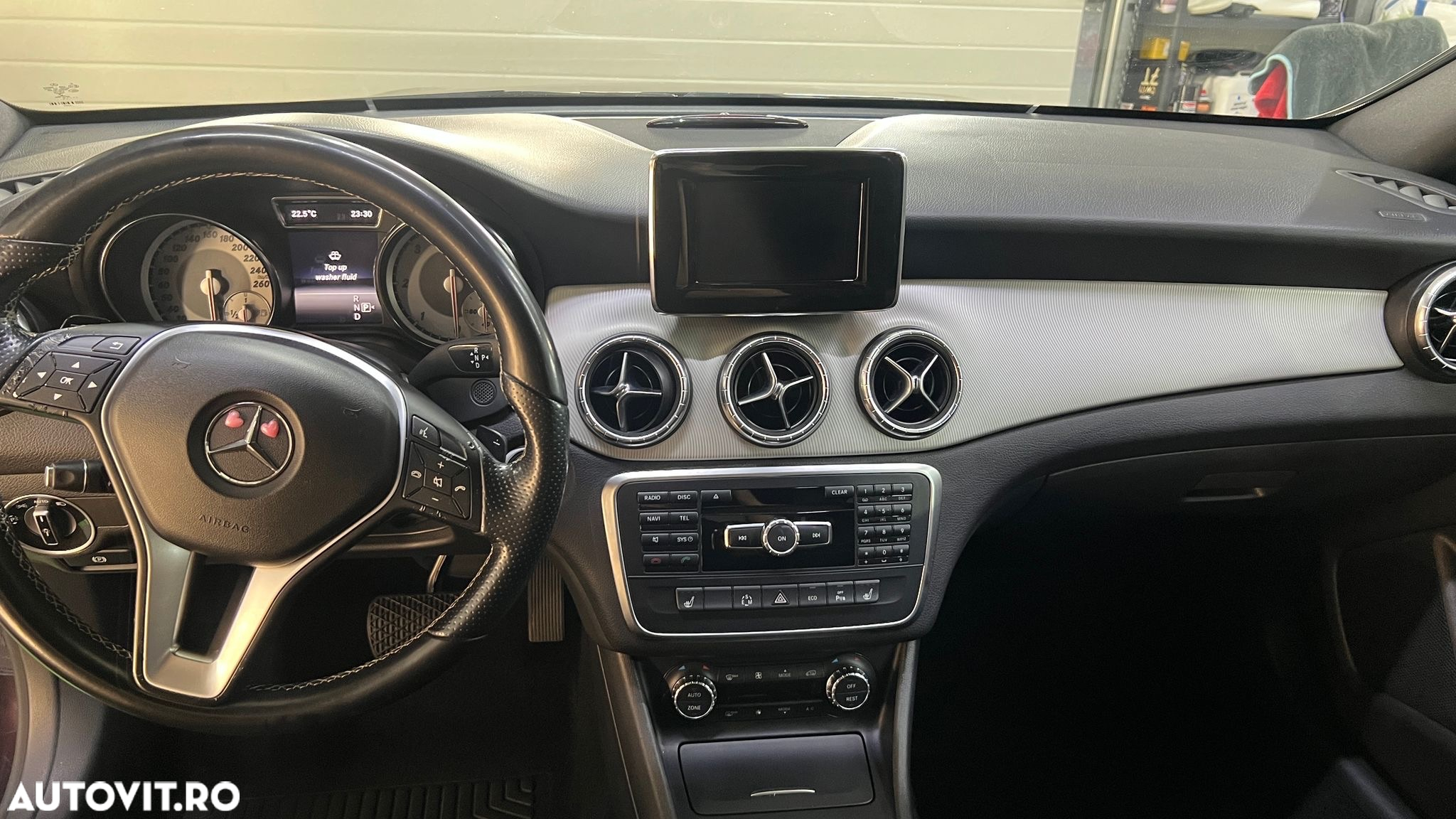 Mercedes-Benz CLA - 13