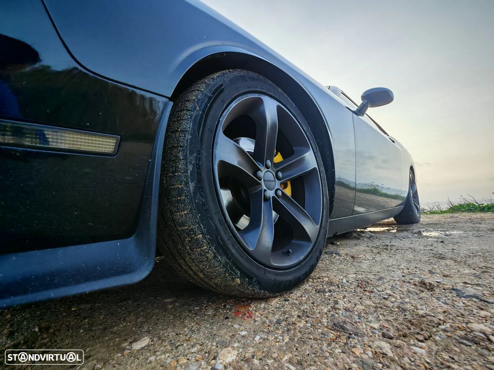 Dodge Challenger - 3