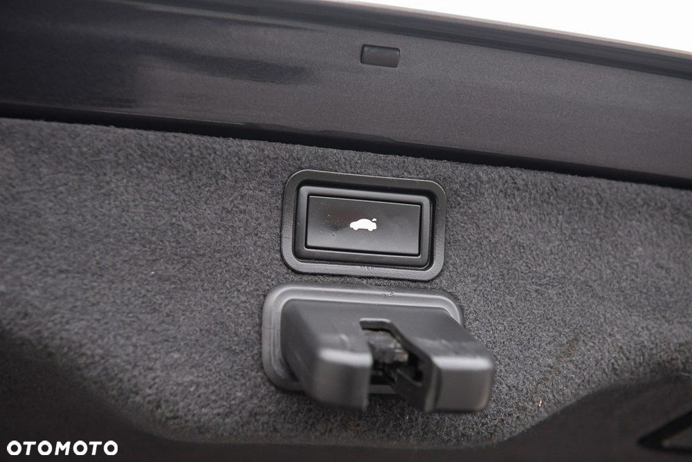 Audi A8 4.2 FSI Quattro - 34