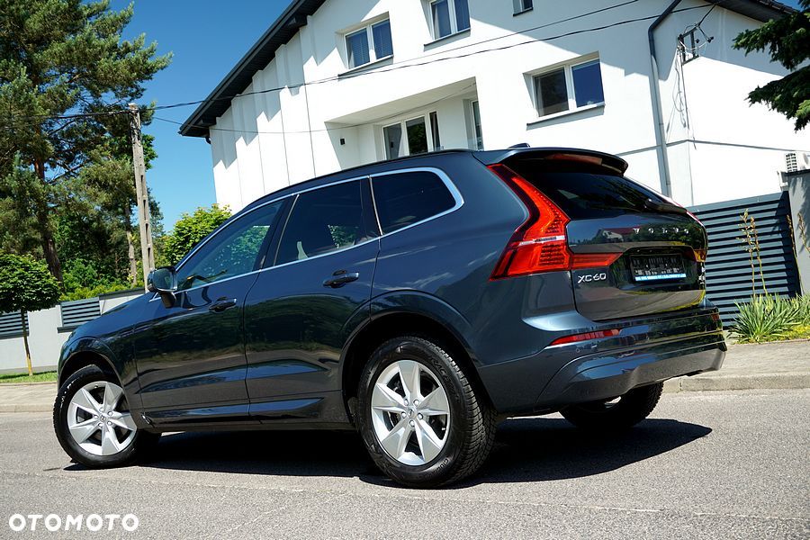Volvo XC 60 B4 D Geartronic Momentum Pro - 8