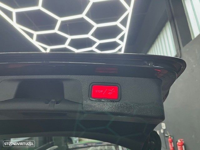 Mercedes-Benz E 300 de Exclusive Line - 27