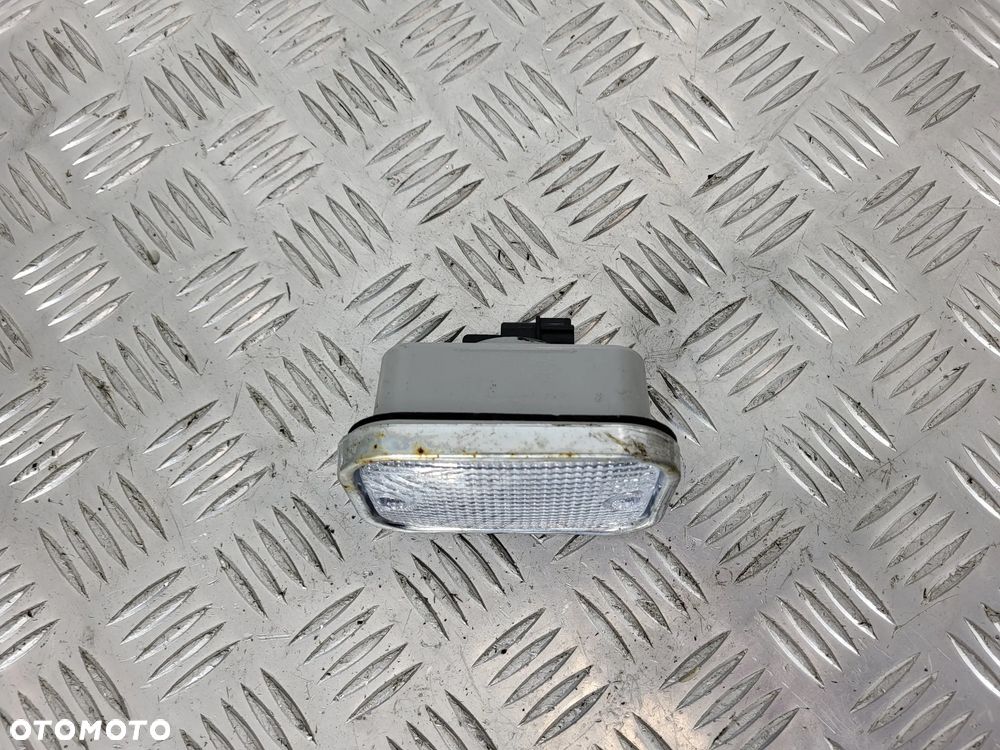 Hyundai H350 Lampka Oświetlenie Paki - 2