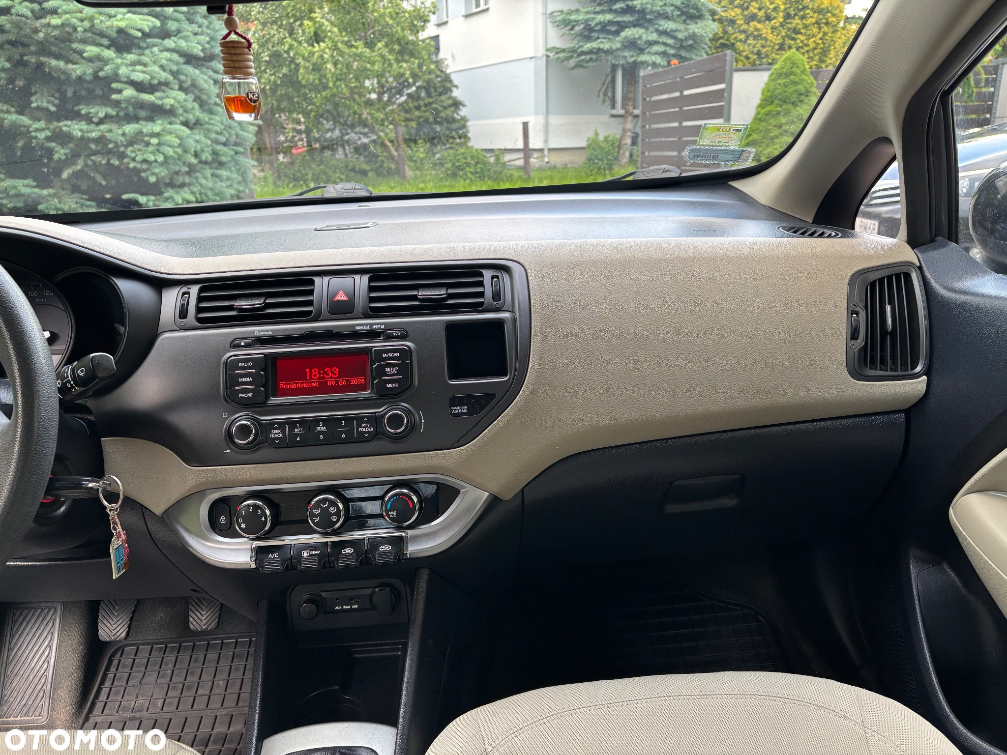 Kia Rio - 9