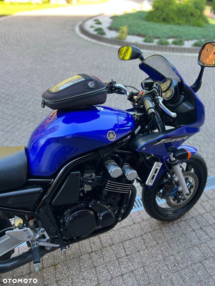 Yamaha FZS - 29