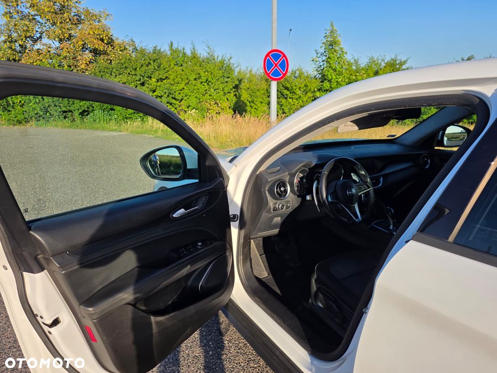 Alfa Romeo Stelvio 2.0 Turbo Super Q4 - 11
